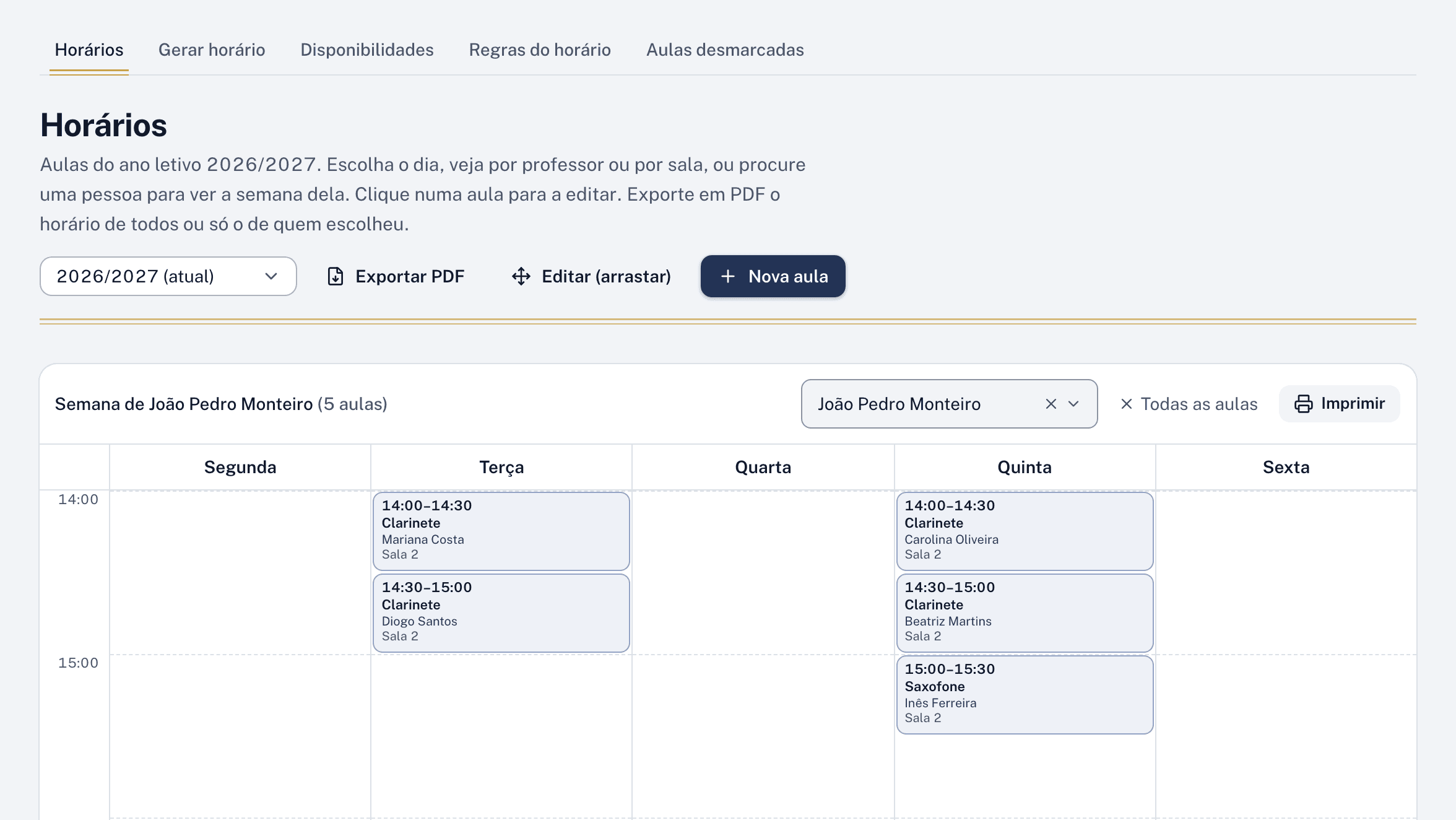 Horário semanal da escola de música, com as aulas por dia e por sala